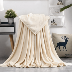 Lightweight winter blanket 150*200cm Multicolored by Komfortec Lightweight winter blanket 150*200cm Multicolored by Komfortec